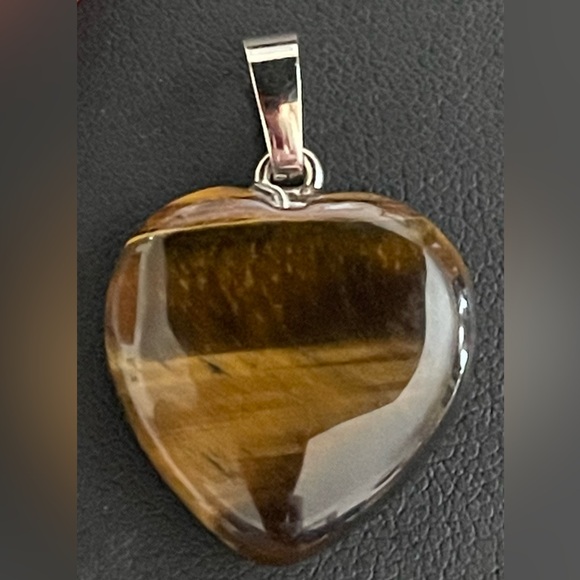 3 heart semi precious stones carnelian , Tigers eye Onyx each has a bail pendant - Picture 4 of 7